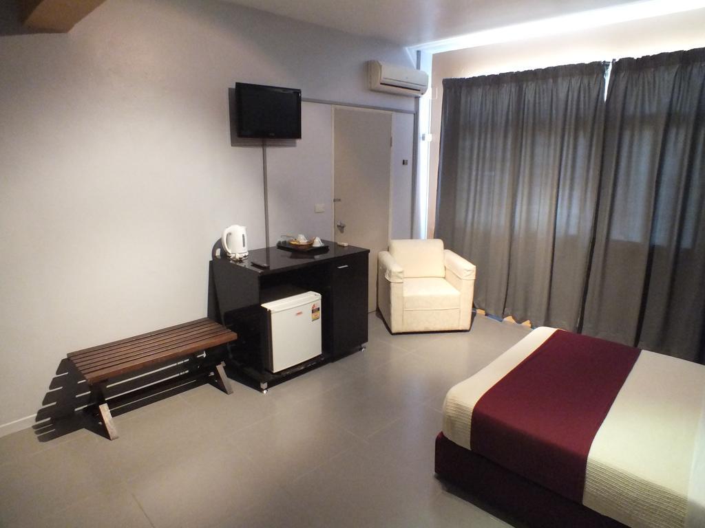 Hotel Olympic Port-Vila Extérieur photo