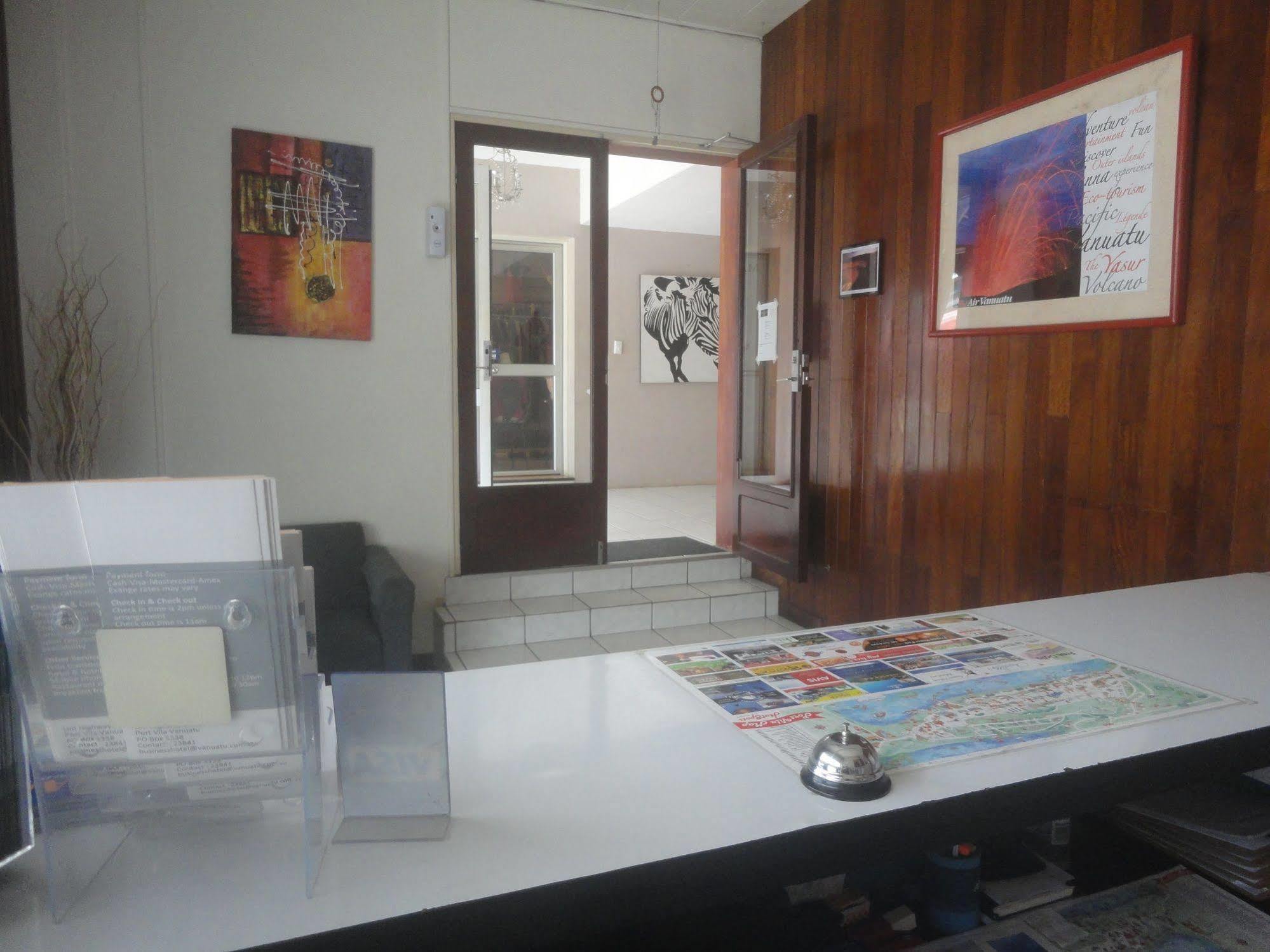 Hotel Olympic Port-Vila Extérieur photo